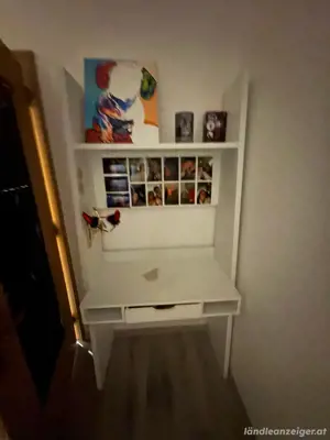 Schreibtisch Schminktisch zu verschenken