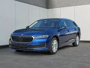 Skoda Superb Combi Selection DSG+AHK+NAVI+EL. HECKKL.+KESSY+SHZ V+...
