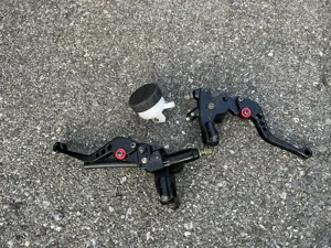 Brems- & Kupplungsarmaturenset Motoflow CNC Schwarz Bild 6