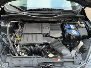 Verkaufe Mazda 2 Bild 5