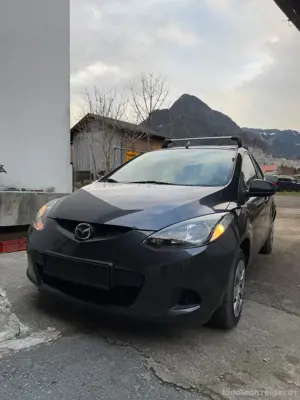 Verkaufe Mazda 2 Bild 2