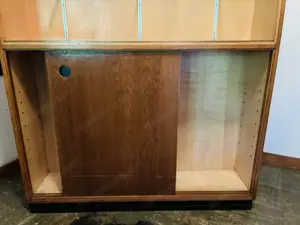 Schrank zu verschenken Bild 4