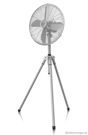 Standventilator mit Dreibeinstativ