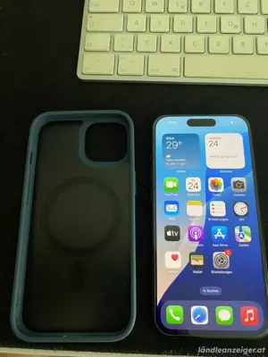 iPhone 15 black Bild 4