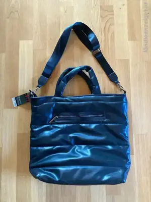 Schicke Handtasche, neu