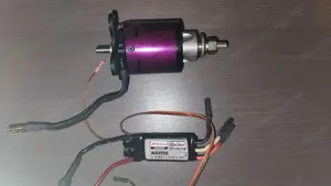 Hacker A50 16s mit Jeti Master Spin 70 opto