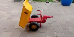 Anhänger gelb Bild 2