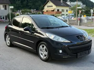 Peugeot 207 TÜV NEU 1.4 Sport