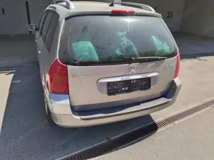 Peugeot Kombi 307 SW Bild 2