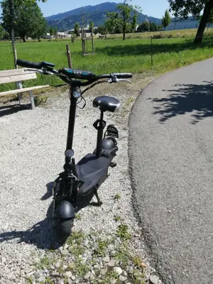 E Scooter Sxt 20 ah Batterie  Neupreis 1500.- Bild 3
