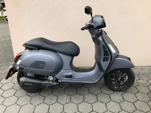 Vespa GTS 300 Super Sport