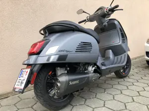 Vespa GTS 300 Super Sport Bild 7