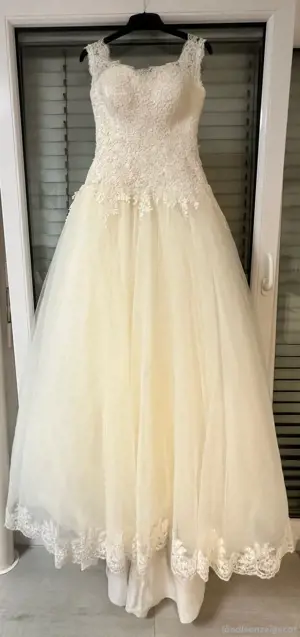 Brautkleid