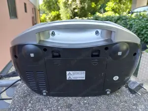 JGC Tragbarer Radio mit CD Player Kabel und Bateriebetrieben Bild 4