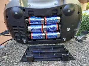 JGC Tragbarer Radio mit CD Player Kabel und Bateriebetrieben Bild 5