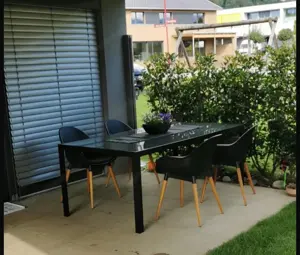 Gartentisch mit 4 Gartenstühlen