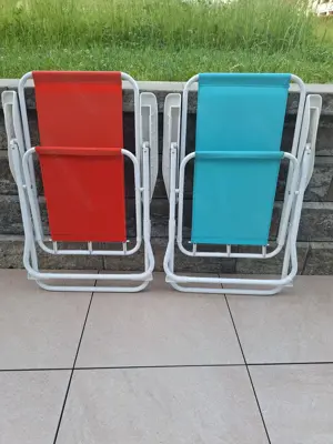2 Gartenstühle mit verstellbarer Lehne