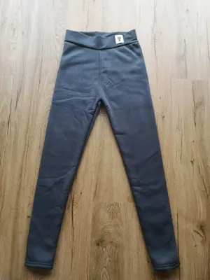 NEUE flauschig-weich gefütterte DAMEN LEGGINGS in ANTHRAZIT Bild 3