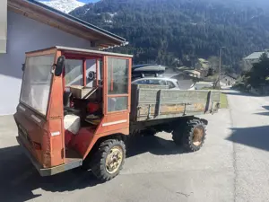 Lindner T3500S Schlepper