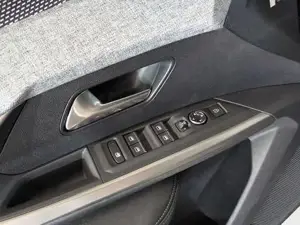 Peugeot 5008 Bild 12