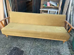 Sofa aus Omas Zeit
