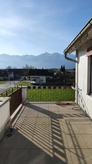 Penthousewohnung mit Balkon, Terrasse & Keller im schönen Gebäude Vermietung   Verkauf Bild 3