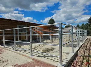 Pferdestall bauen & Offenstall bauen | Außenboxen, Pferdeboxen & Pferdeunterstand kaufen - Laufstall Bild 3