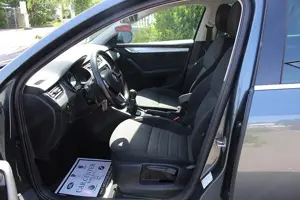 Skoda Octavia 2,0 TDi Style aus erster Hand Neu Vorgeführt 05 2026! Bild 10