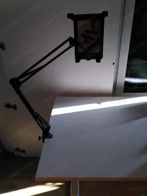  Flexibler Schwenkarm-Halter für E-Reader 