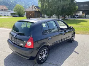 2004 Renault Clio *FRISCH PICKERL* *Klima* Bild 4