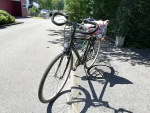 HERREN FAHRRAD in sehr gutem Zustand 28 Zoll...wenig benutzt...funktionstüchtig! Bild 6
