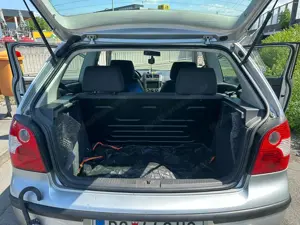 VW Polo 55 Ps 180.000 km tüv bis 07 + 4 Monate Überzug.  Bild 7