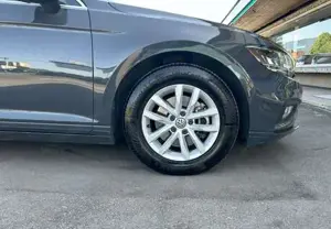 VW Passat Bild 10