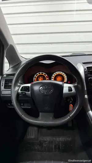 Toyota Auris Bild 6