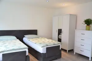 Wohnung mit 1 Zimmern Bild 2