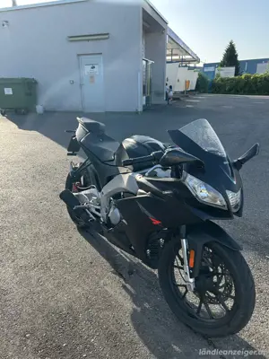 Aprilia RS4 50ccm Bild 4