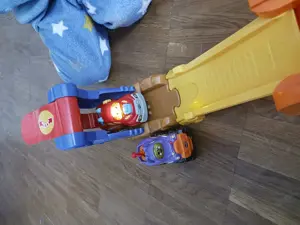 Vtech Tut Tut Baby Flitzer Stuntpark mit 2 Auto Bild 3