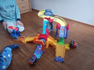 Vtech Tut Tut Baby Flitzer Stuntpark mit 2 Auto