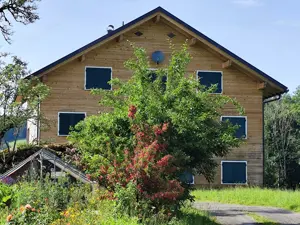 Erstbezug: Großzügige Wohnung am Sieban, Egg-Großdorf zu vermieten!