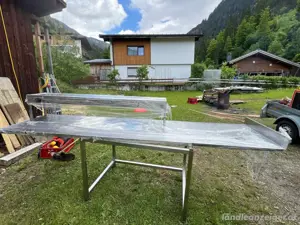 Edelstahl-Arbeitsplatte mit Warmhalteeinheit   305 x 80 cm Bild 4