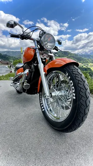  Honda VT 1100 C Shadow (SC32)   Kraftvoller Cruiser mit Stil  Bild 2