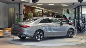 Mercedes-Benz A 180 Bild 6