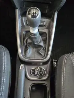 Suzuki Vitara Bild 16