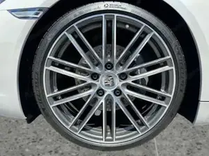 Porsche 718 Bild 14