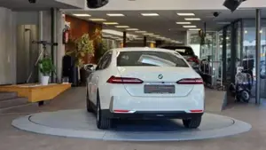 BMW 520 Bild 12