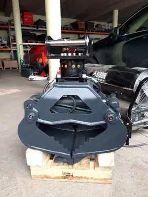 Unversalgreifer UG 02 Menzi MUCK Minibagger