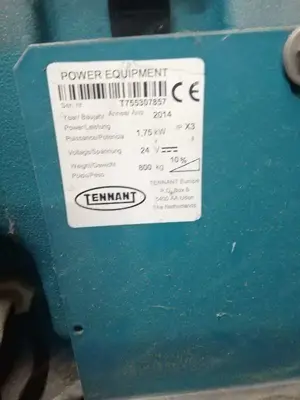 TENNANT Aufsitz-Scheuer-Saugmaschine T7 Bild 6