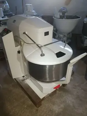 Spiralknetmaschine König SP 80
