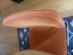 Vier Orangefarbene Esszimmerstühle Freischwinger Bild 4