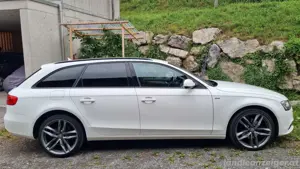 Audi A4 2,0tdi quattro sline